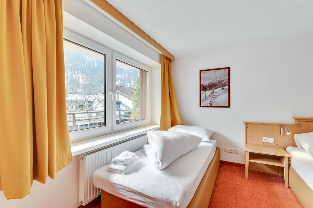 Hotel Chalet Martin à Sankt Anton am Arlberg Extérieur photo